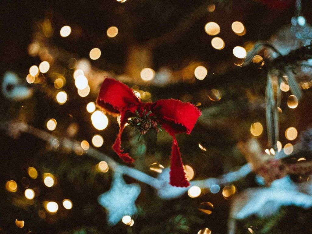 ribbon on a christmas tree