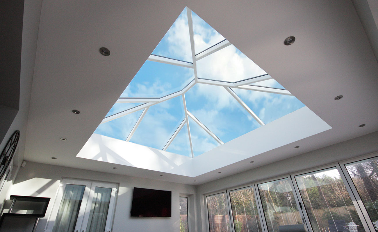 3 top tips for choosing a new roof lantern or flat rooflight